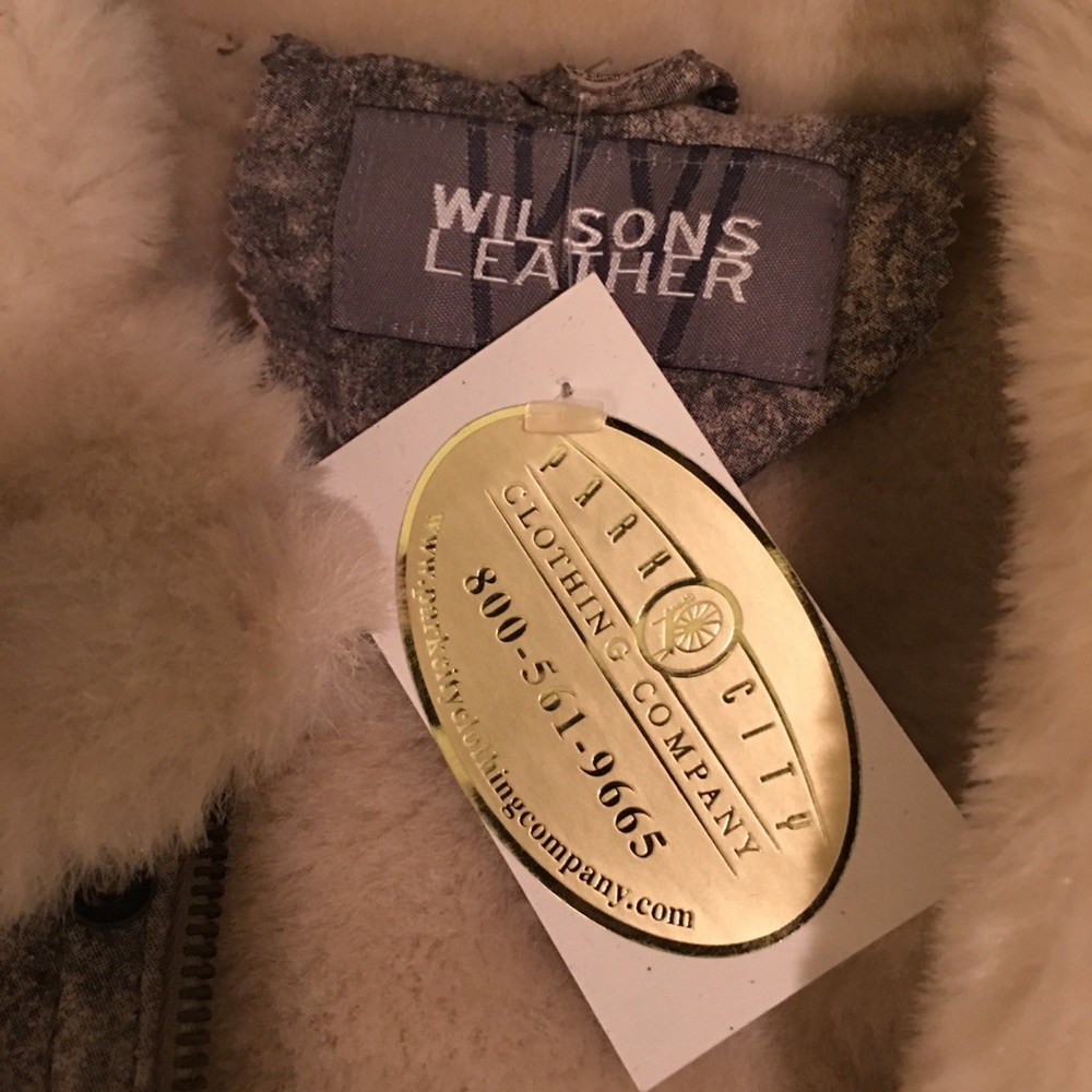 Wilson’s Leather Coat with Fur Lining - Picture 2 of 2